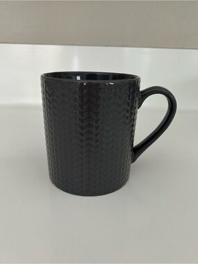 DesignPac Large Grey Herringbone Textured Ceramic Mug